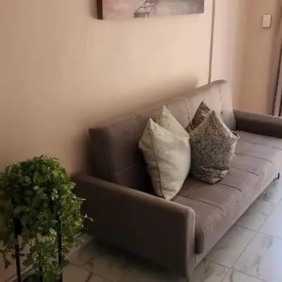 Cozy Batchelor Labiance