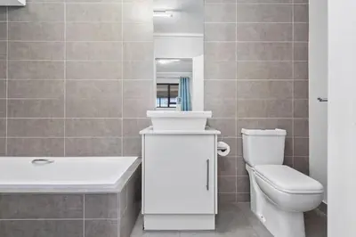 Gallery image of Waters Edge 220 in Cape Town