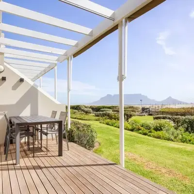 Dolphin Beach cabana Luxe beach cabana voor 4 personen direct aan het strand