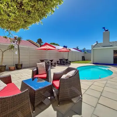 Tranquil Family Escape: Pool Balcony