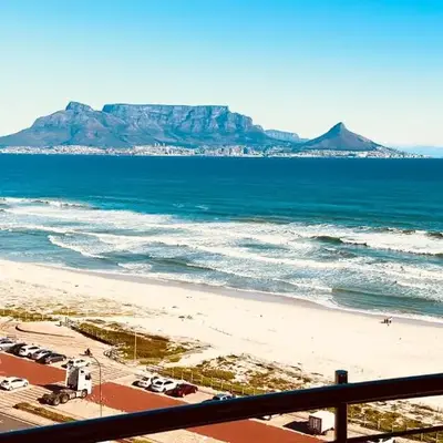 Portico 1006 Beachfront Apartment with Panoramic Views